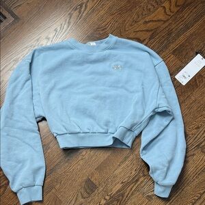 Alo cropped accolade crewneck - M